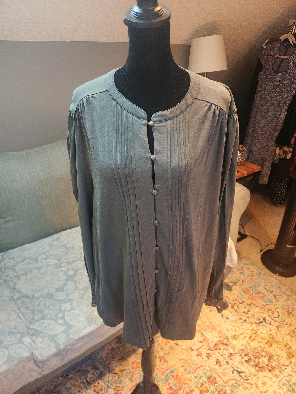Lands' End Long Sleeve Pintuck Lace Cuff Green Top XL (18)
